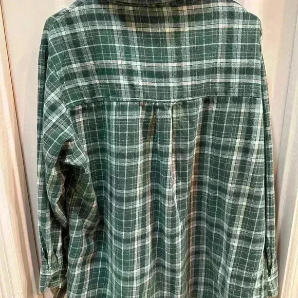 Green and white plaid button down from Cotton On - Picture 2 of 3